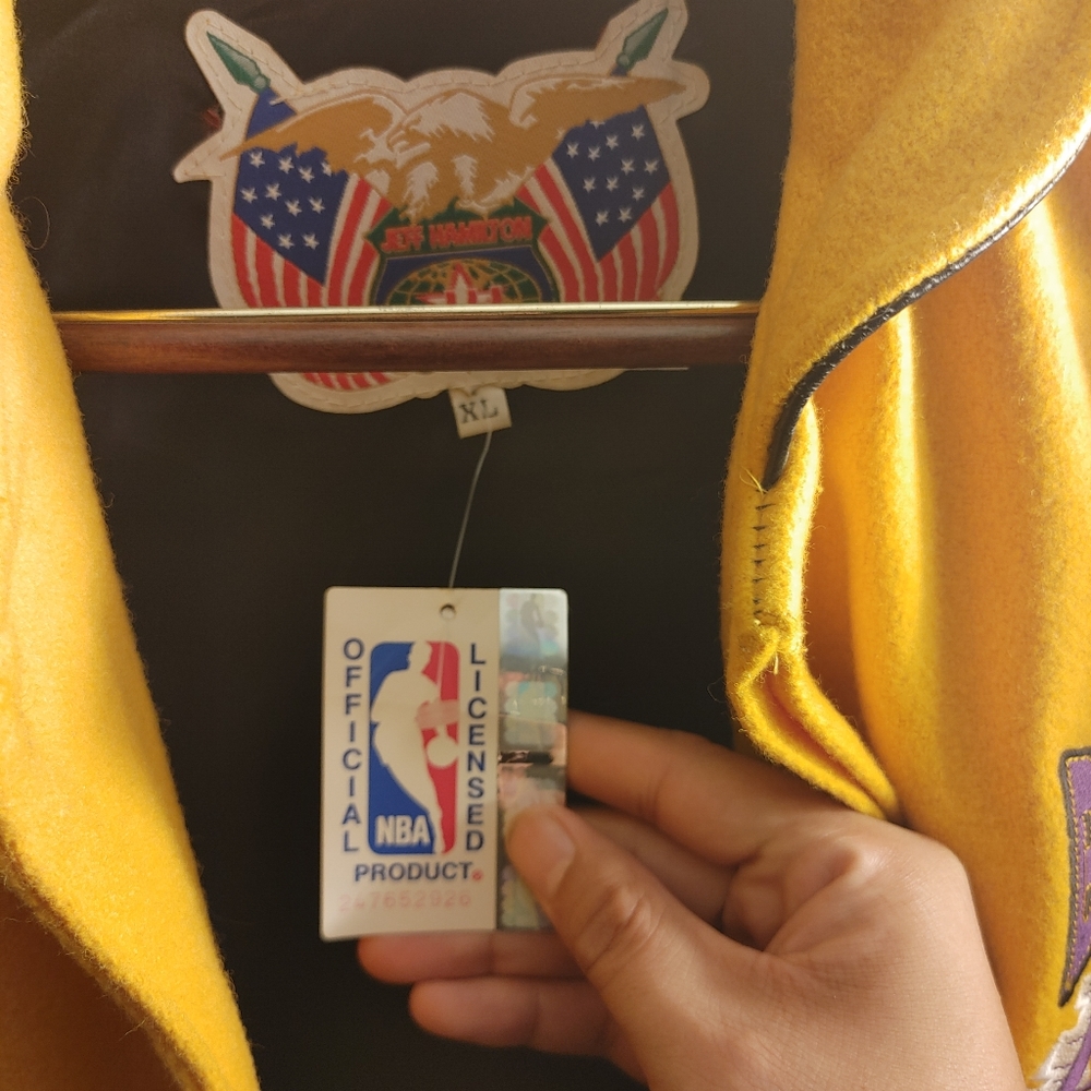 Rare Lakers championship varsity jacket 2001 - Picture 5 of 8
